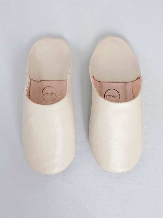 Moroccan Babouche Slippers, Chalk